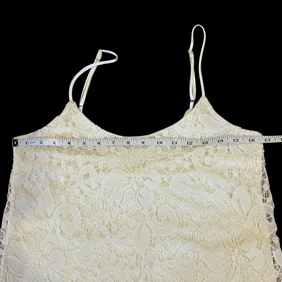 NWT Emerald Sundae Ivory Lace Overlay Sleeveless Mini Dress Size Medium - Picture 6 of 11